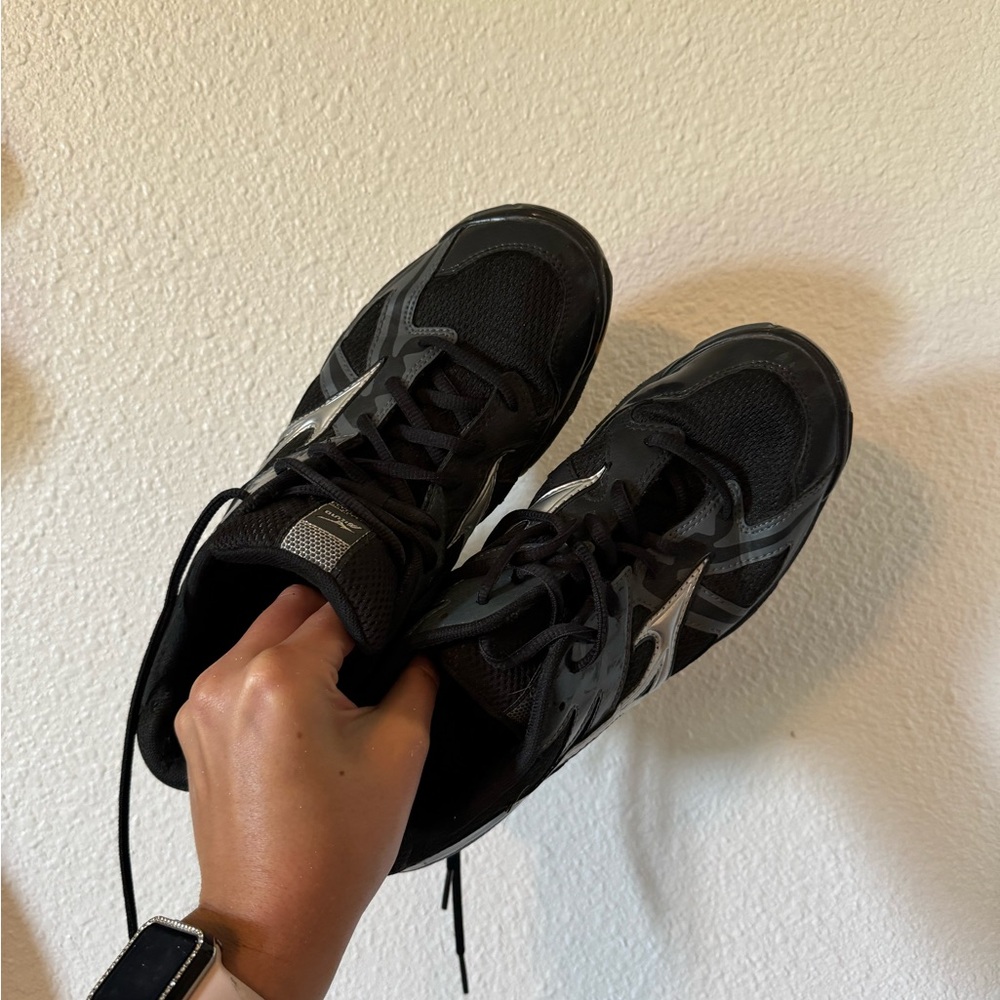 Volleyball Shoes
